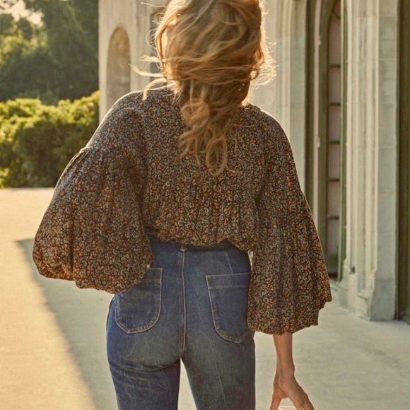 Doen Tops - Doen Floral Puff Sleeve silk Blouse